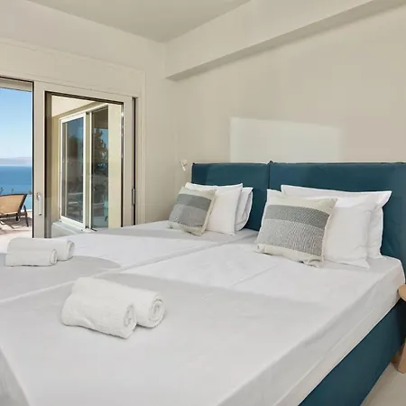 Valtes 빌라 Chlomos