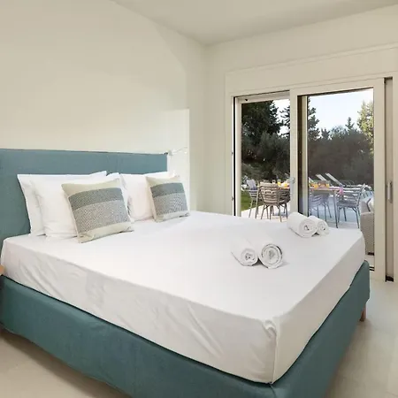 Villa Valtes By Vintage Travel *